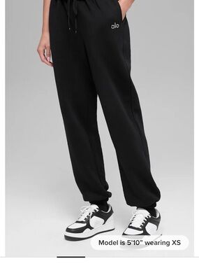 ALO Yoga Black sweatpant